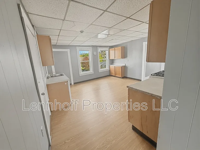 82 Gershom Ave #4 — Photo 5