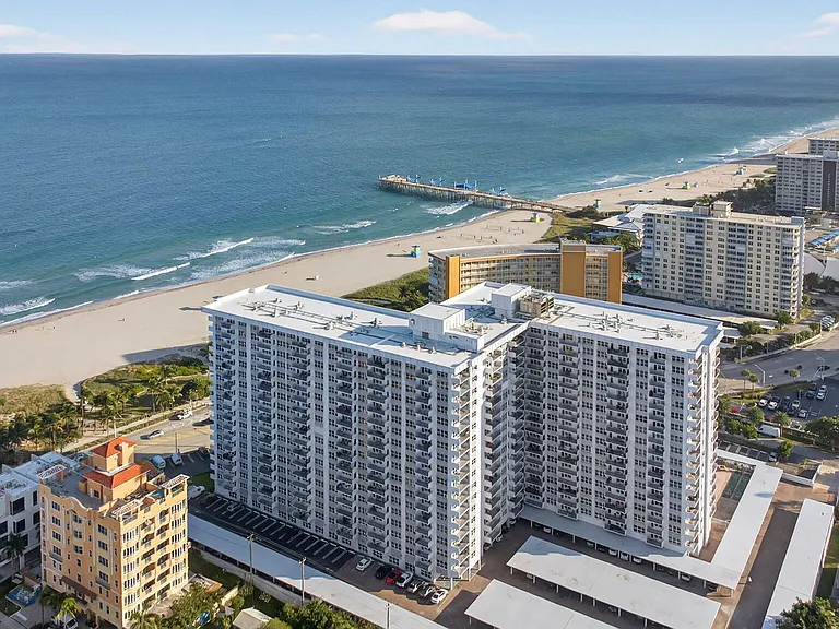 405 N Ocean Blvd #208 — Photo 49