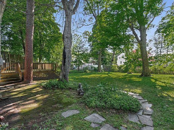 5th image of 58 Delmar Place