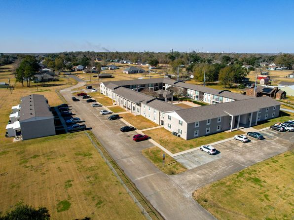 15909 River Rd #22