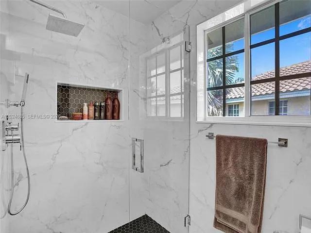 2526 Hunters Run Way — Photo 14