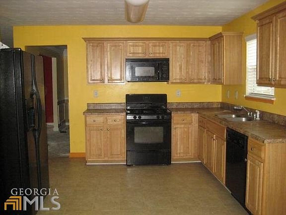 2nd image of 4406 Beaver Pond Ct