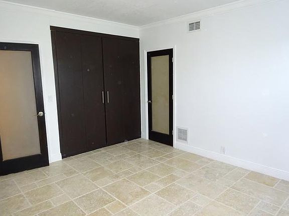 5th image of 1800 Meridian Ave APT 9