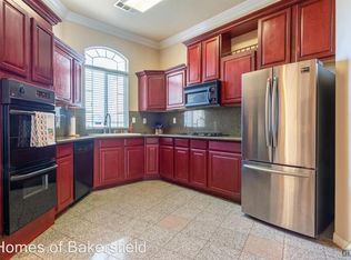 10706 Mescalero Ct, Bakersfield, CA 93312