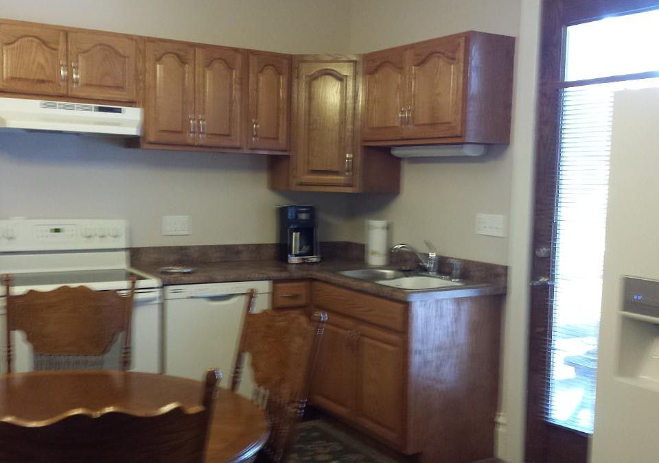 1st image of 225 Eastern Ave