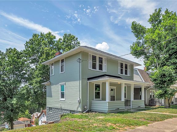 3rd image of 820 Cowan Ave