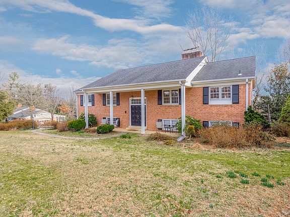 2nd image of 11417 Lapham Dr
