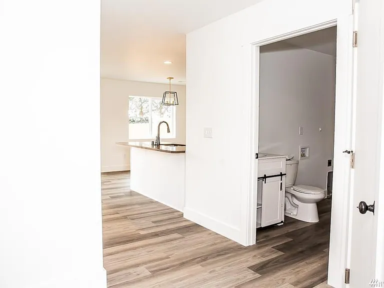 601 S Pine Ave #601 — Photo 8