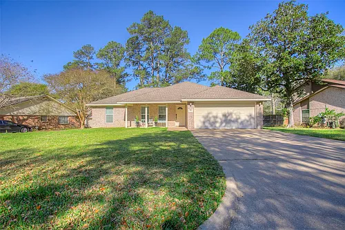 824 Cherry Hills Dr Photo 1