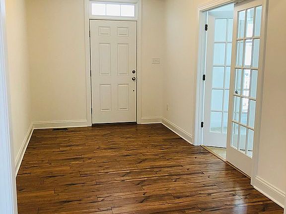 4th image of 10756 Forest Hollow Ct