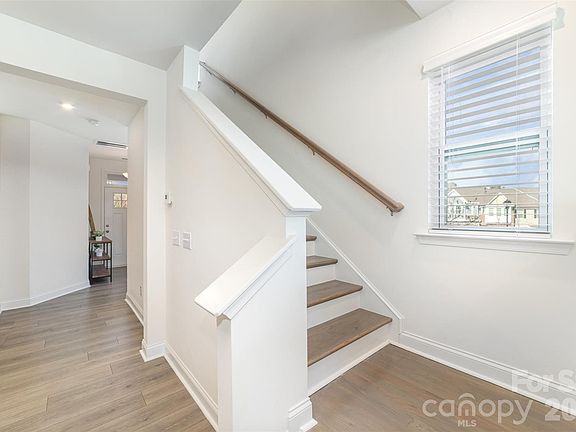 5th image of 1243 Pebble Grove Dr #442