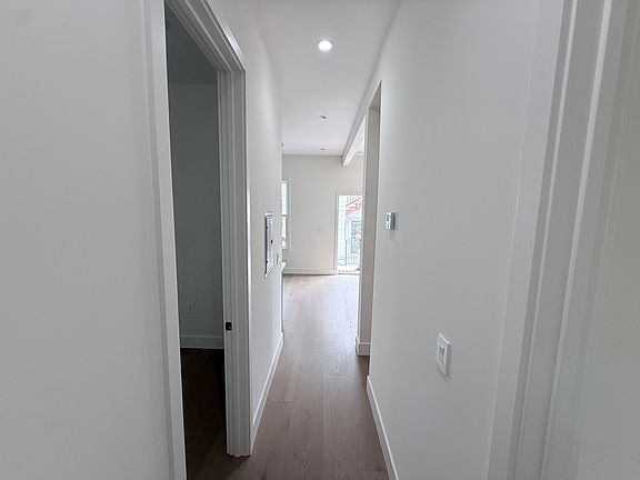 5th image of 3774C Mission St