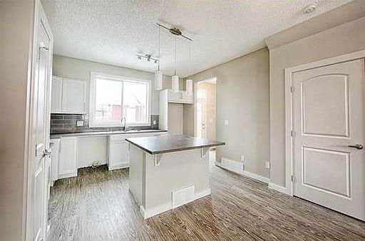 3rd image of 2241 Glenridding Blvd SW