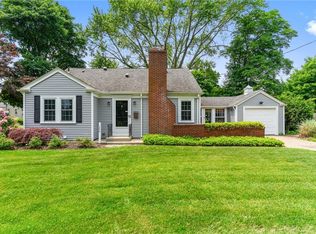 299 Buttonwoods Ave, Warwick, RI 02886