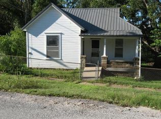 225 Market St, Osceola, MO 64776