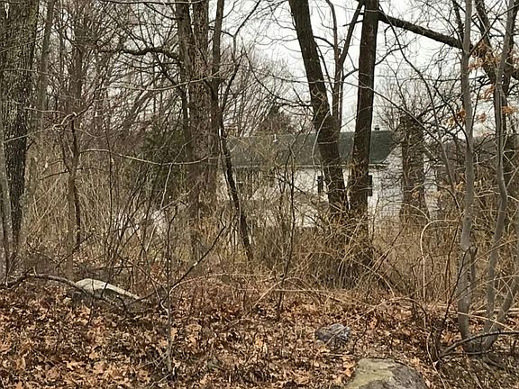 2nd image of 50 Meriden Rd