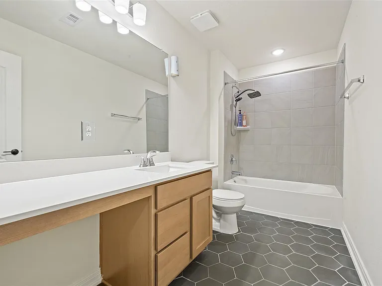 22826 Mahogany Hills Ln — Photo 18
