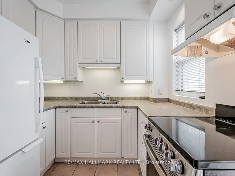 47 Manchester Ave #2 — Photo 7