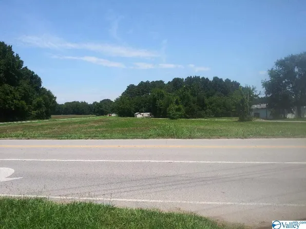 Sanderfer St, Athens, AL 35611