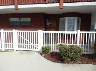 1318 S Miramar Ave APT 105, Indialantic, FL 32903