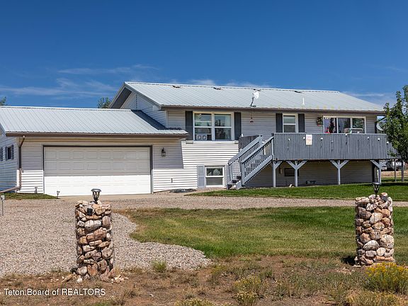 5th image of 12 Lodgepole Ln