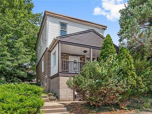 3rd image of 1611 Larch Ave