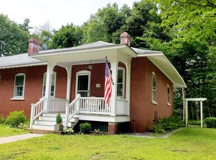 128 Diamond Ave, Portland, ME 04109