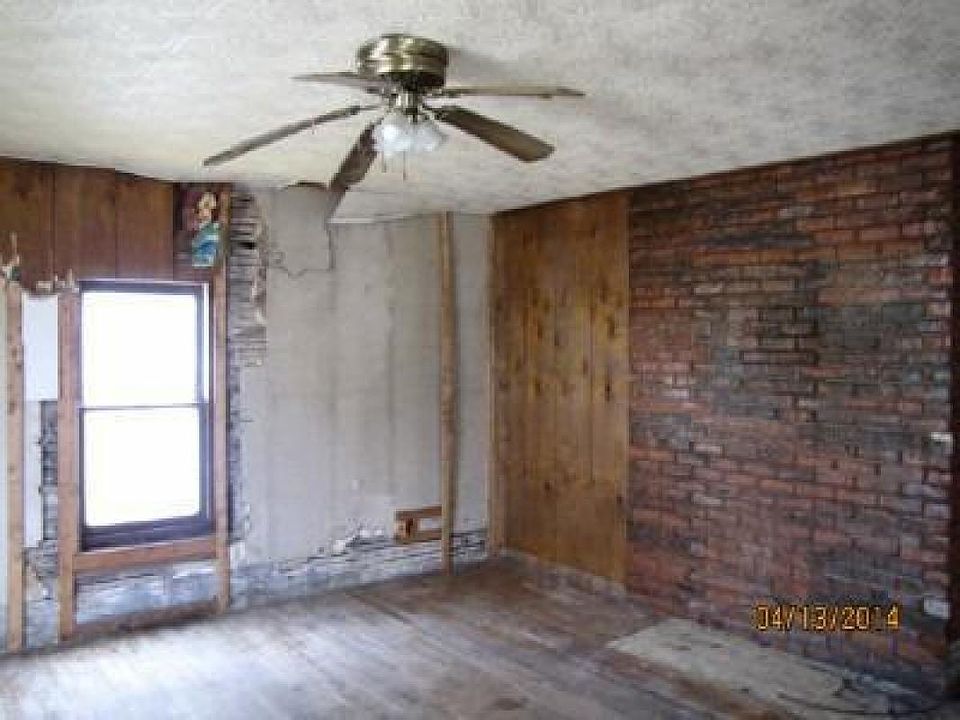 2nd image of 729 E Temple St Lot 444