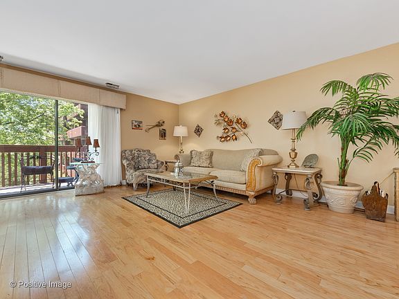 4th image of 120 Lakeview Dr APT 309