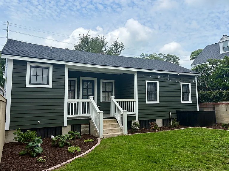 Private, detached carriage house