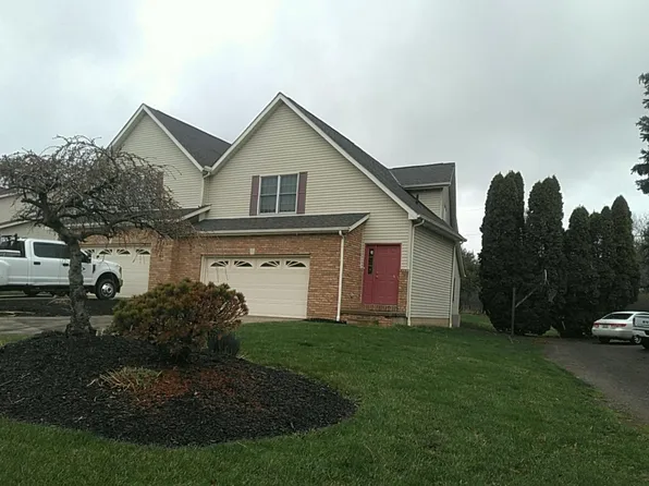 5123 Echovale St NW, Canton, OH 44720