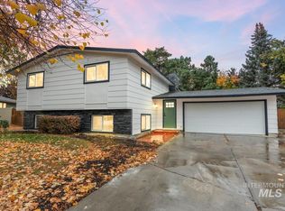 3885 N Kingswood Dr, Boise, ID 83704