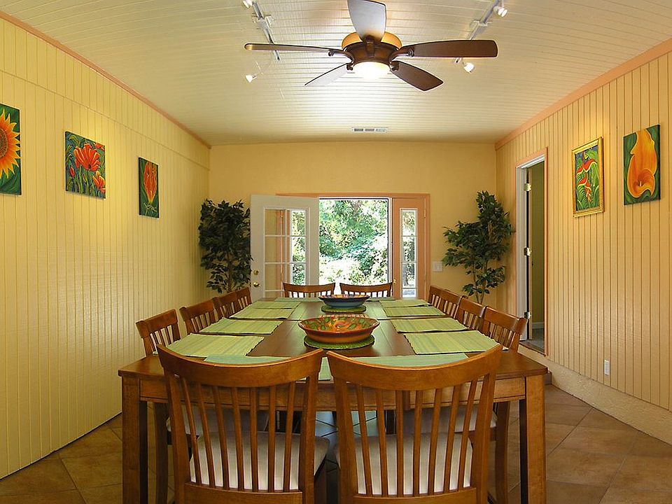 1st image of 20450 Lakeview Dr
