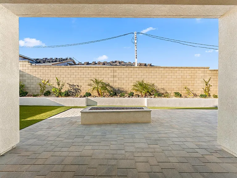 73774 Mojave Desert Dr — Photo 33