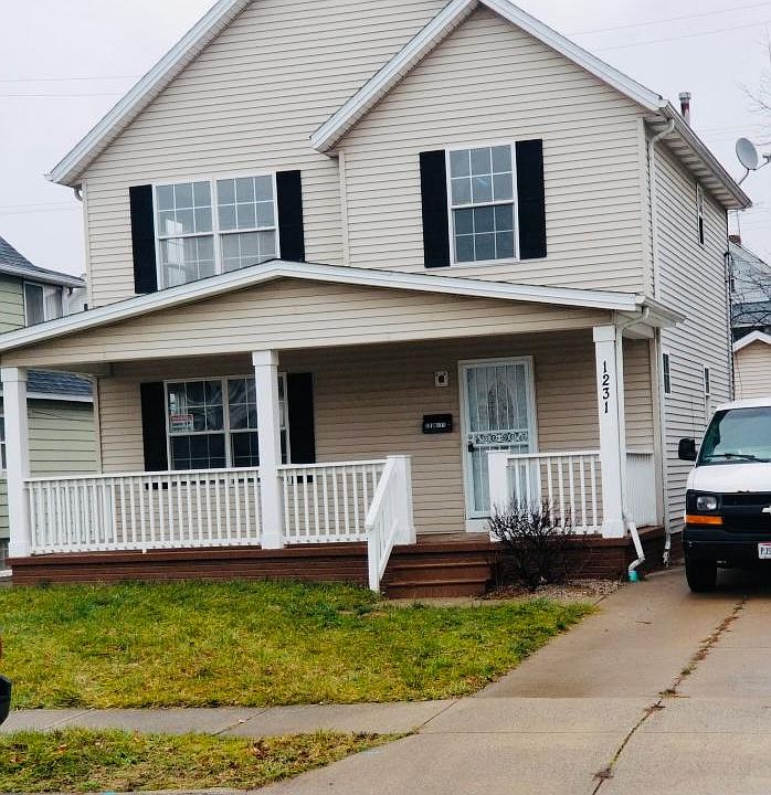 1st image of 1231 E 168th St