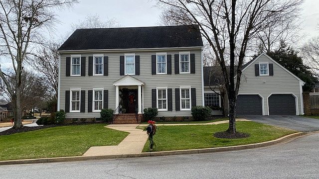 2nd image of 5 Thornbury Ct