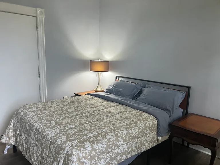 Bedroom 2 with new queen bed and comforter