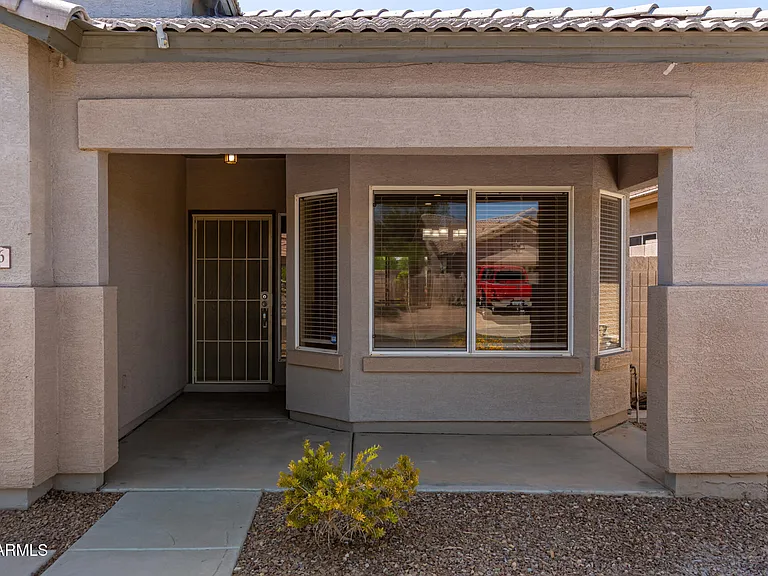 3556 N 143rd Ln — Photo 4