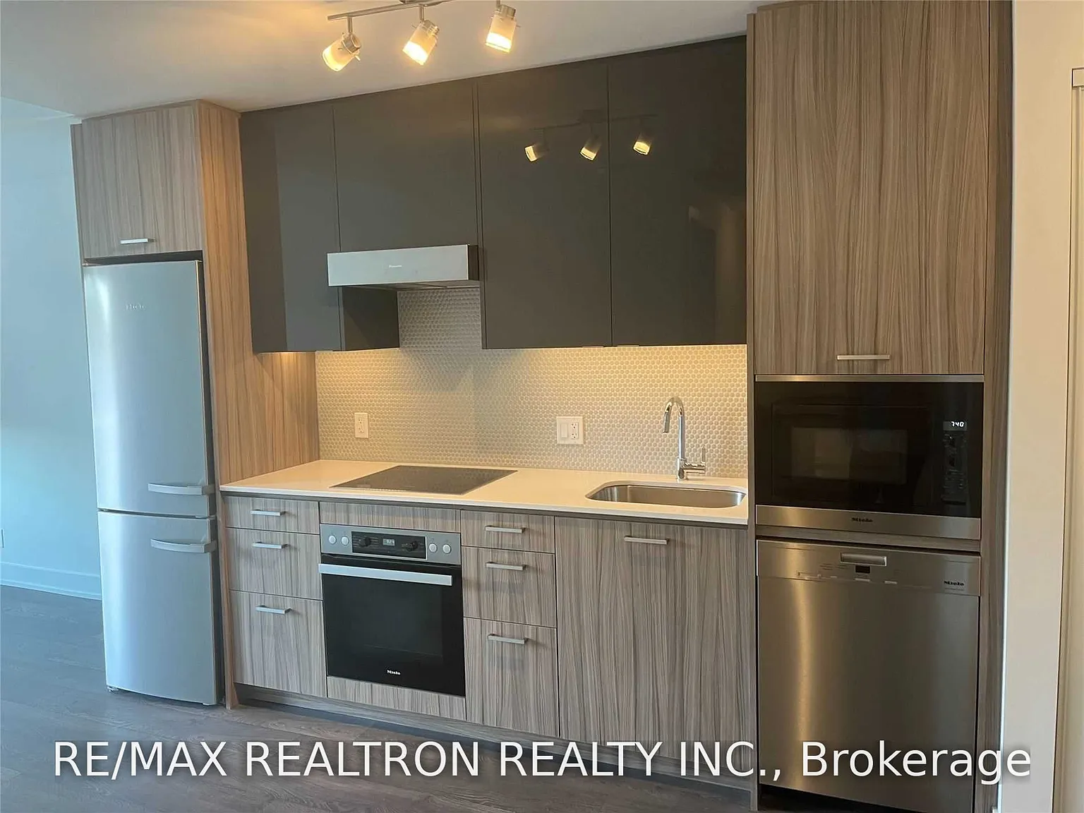 2 bed, $2,500 — Photo 3