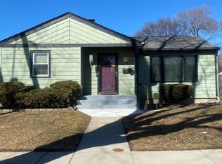 3235 Liberty Dr, Rockford, IL 61101
