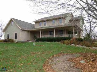 2860 Hunters Creek Rd, Metamora, MI 48455