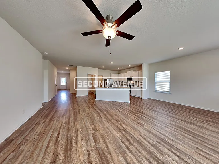714 Woody Dr — Photo 8