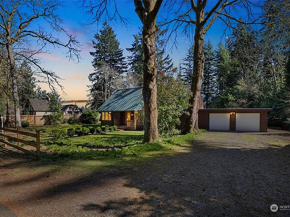 2nd image of 10916 Greengate Lane SW