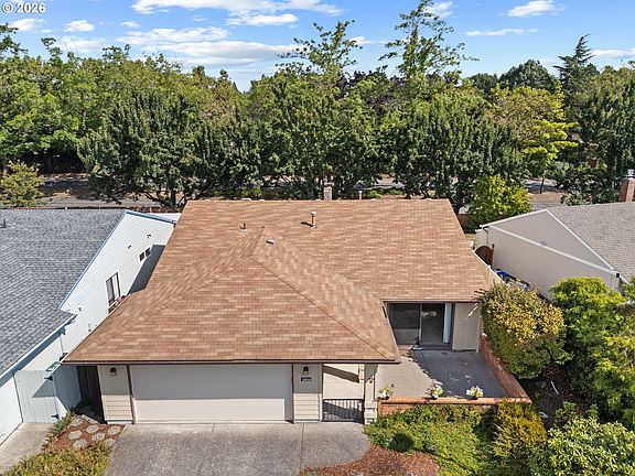 5th image of 15614 SE 23rd St