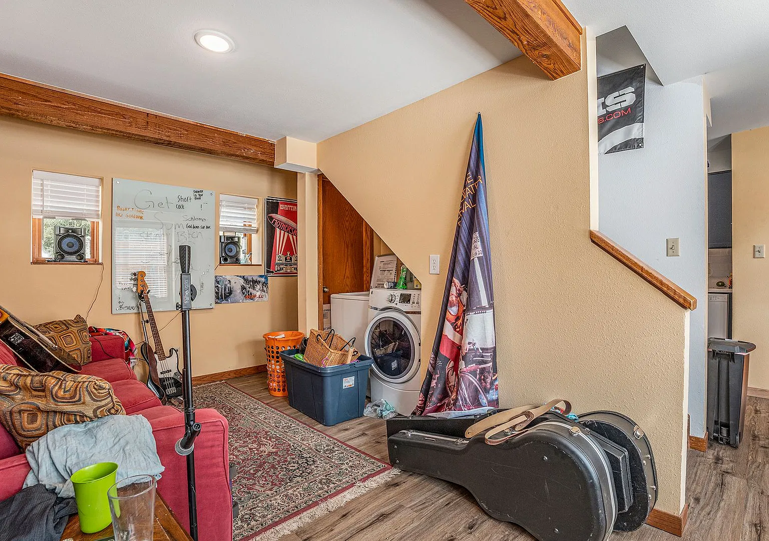 Charming 2 Bed / 1 Bath on the Hill! Remodeled Kitchen + Backyard + Storage Shed! — Photo 4