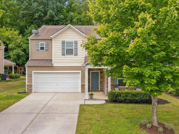 640 Collington Dr, Mebane, NC 27302