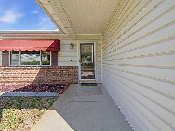 3rd image of 11457 SW 139TH PLACE