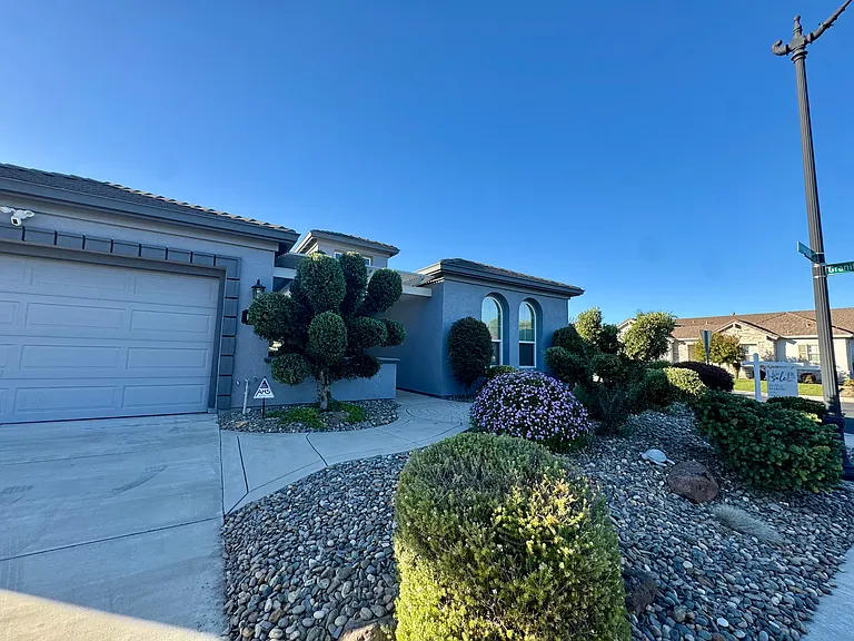 1021 S Nutmeg Landing Ct — Photo 2