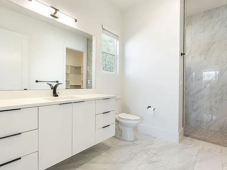 147 E Terrace Ln — Photo 28