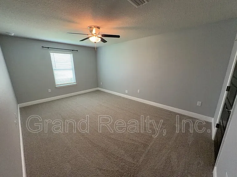 6264 Pineapple Dr — Photo 23
